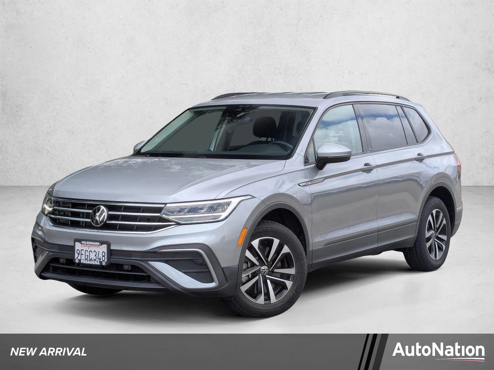 2023 Volkswagen Tiguan 2.0T S's photo