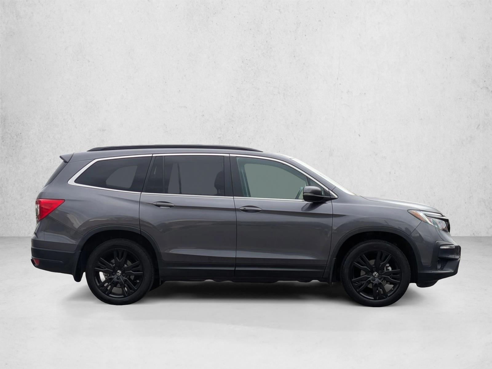 2022 Honda Pilot Special Edition photo 3