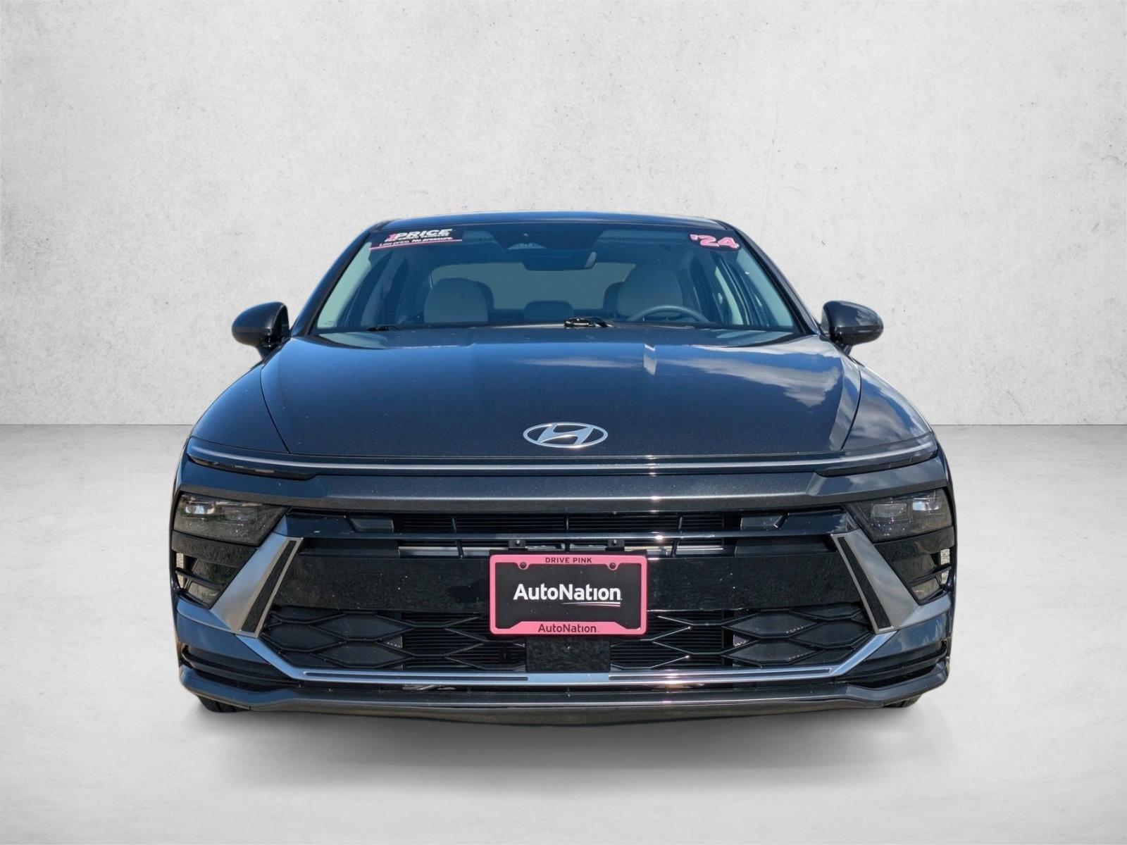 2024 Hyundai Sonata SEL photo 2