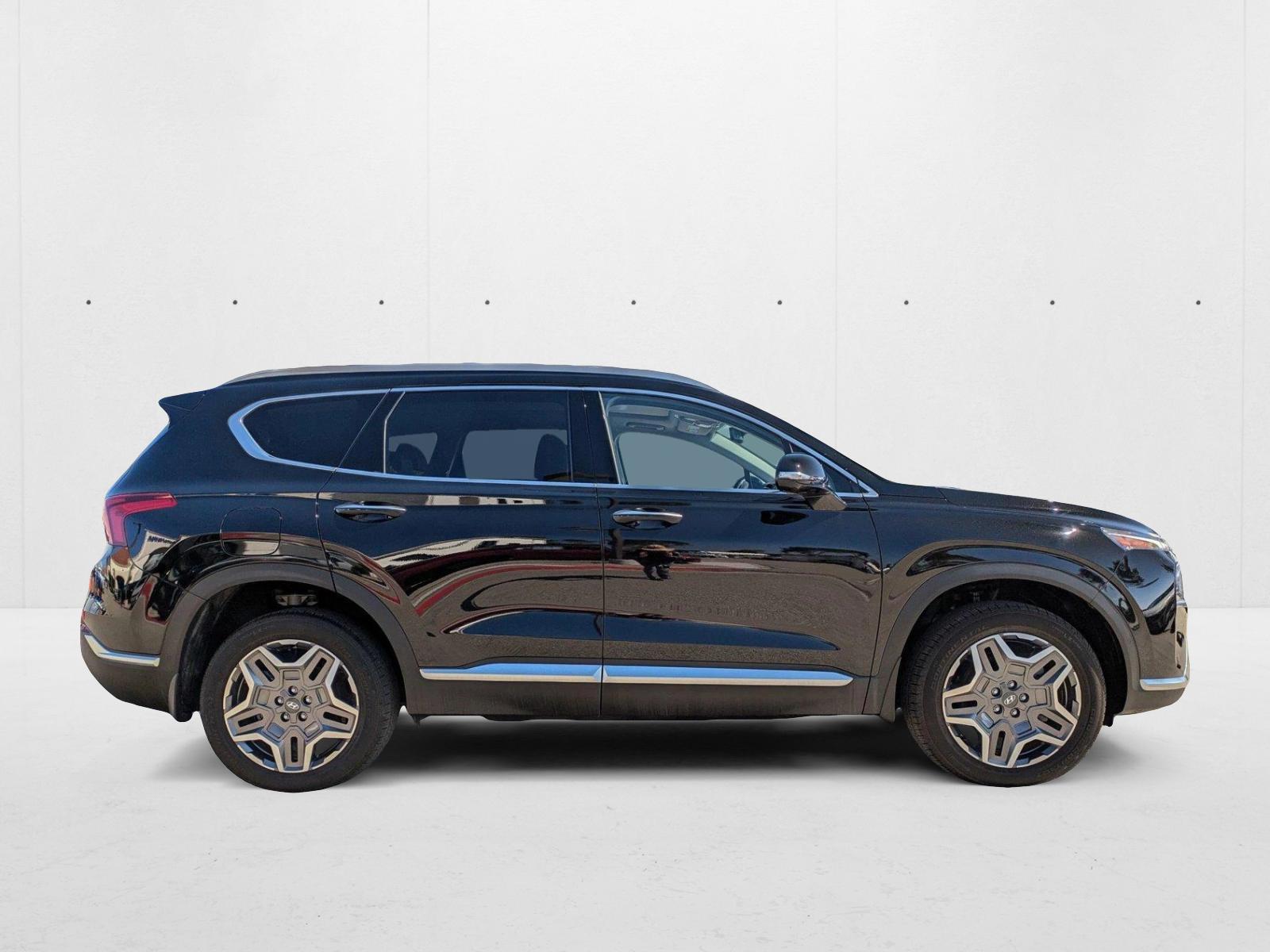 2023 Hyundai Santa Fe Plug-In Hybrid Limited photo 2