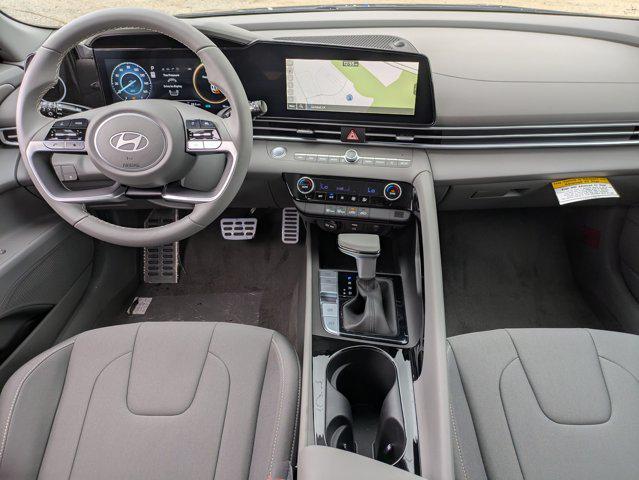 2025 Hyundai Elantra Blue - Photo 14