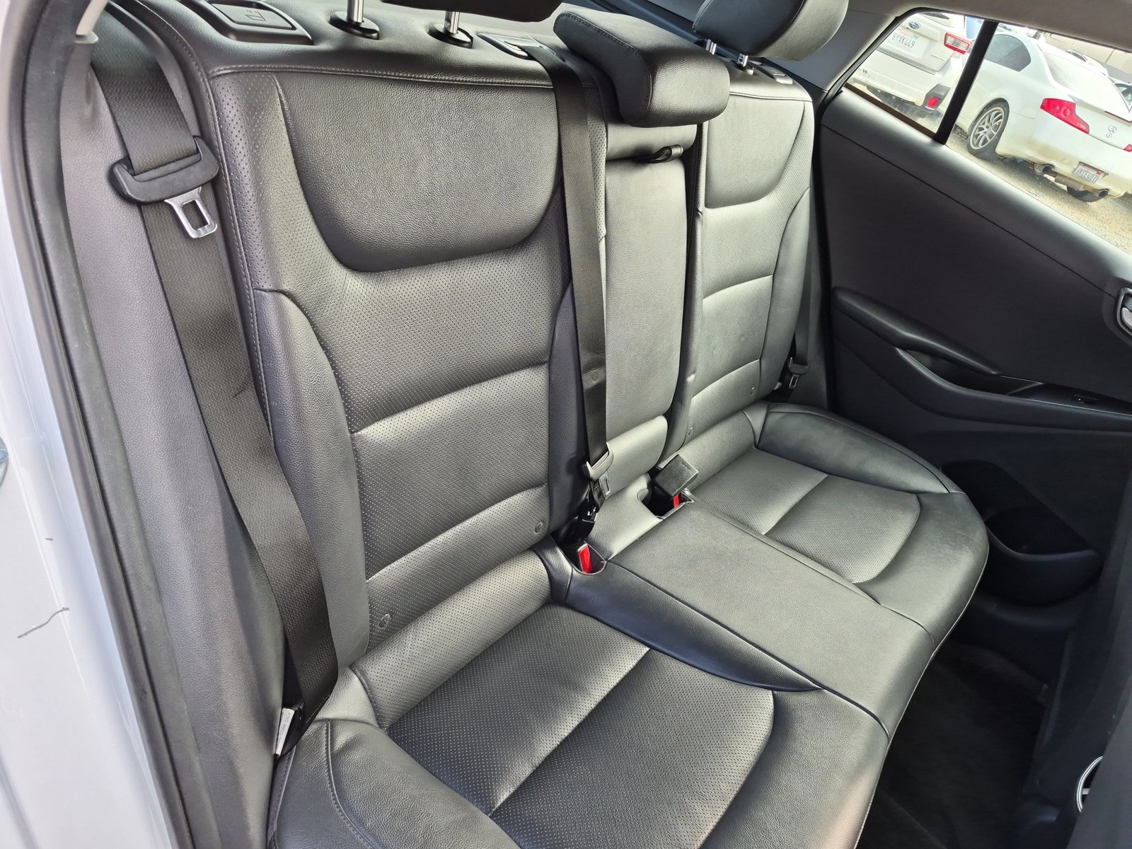 2020 Hyundai IONIQ Limited - Photo 18