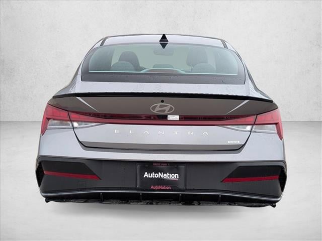 2025 Hyundai Elantra Blue - Photo 7