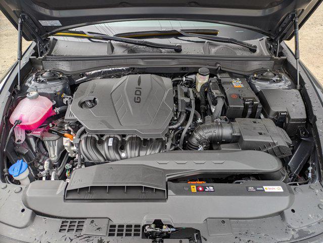 2025 Hyundai Sonata SE - Photo 16