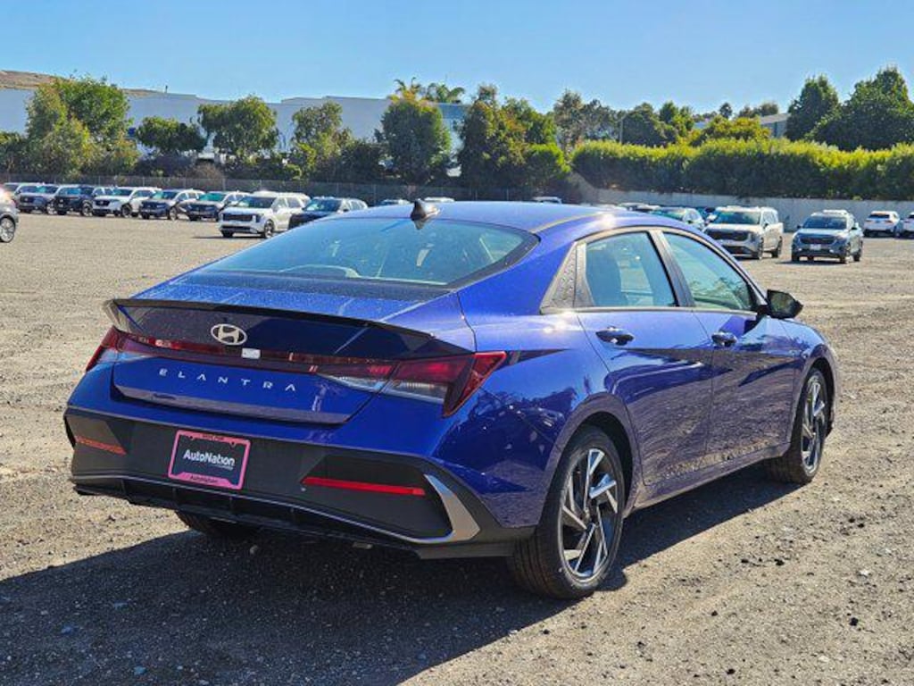 New 2025 Hyundai Elantra SEL Sport Sedan