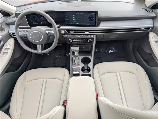 2025 Hyundai Sonata SE - Photo 15