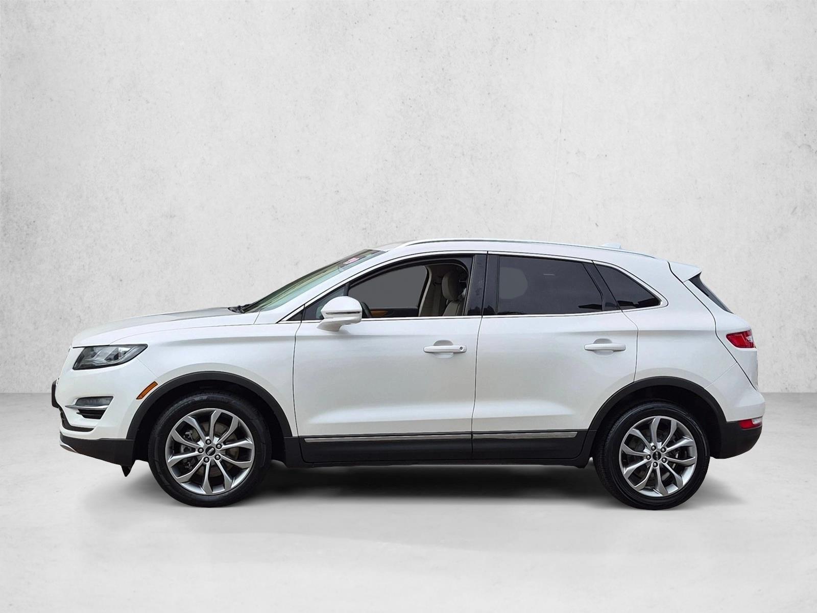 Used 2019 Lincoln MKC Select with VIN 5LMCJ2C91KUL08508 for sale in Carlsbad, CA