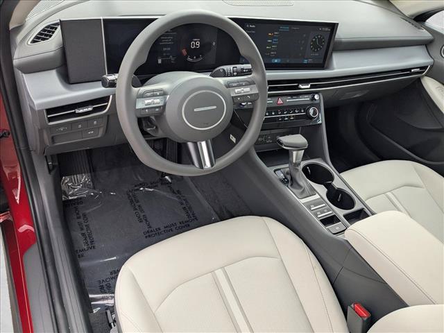2025 Hyundai Sonata SE - Photo 3