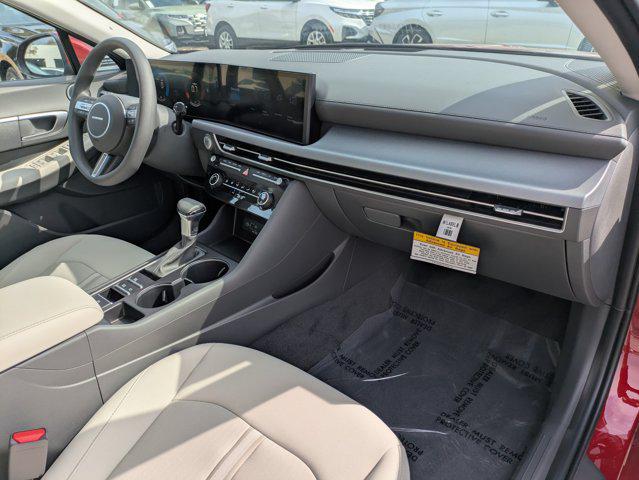 2025 Hyundai Sonata SE - Photo 20