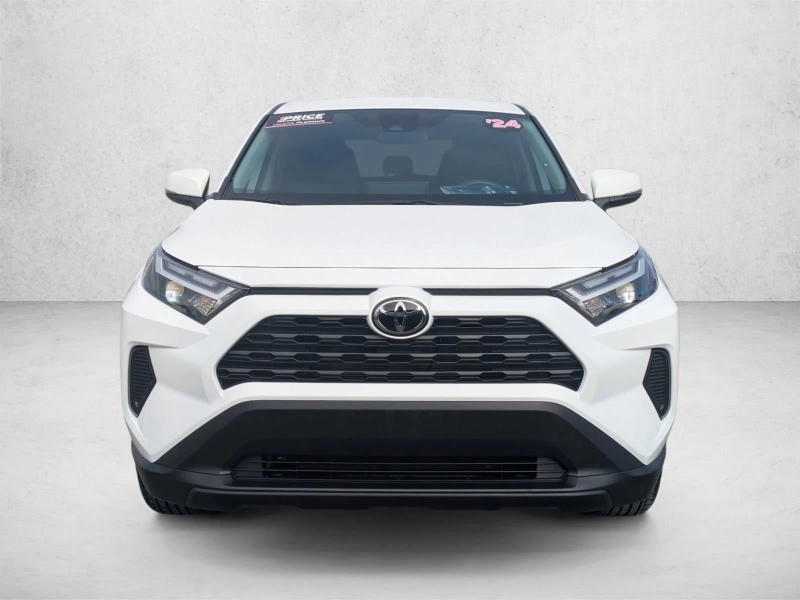 2024 Toyota RAV4 LE photo 2