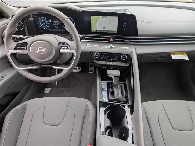 2025 Hyundai Elantra Blue - Photo 15