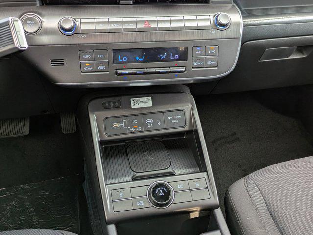 2025 Hyundai Kona SEL Convenience - Photo 14