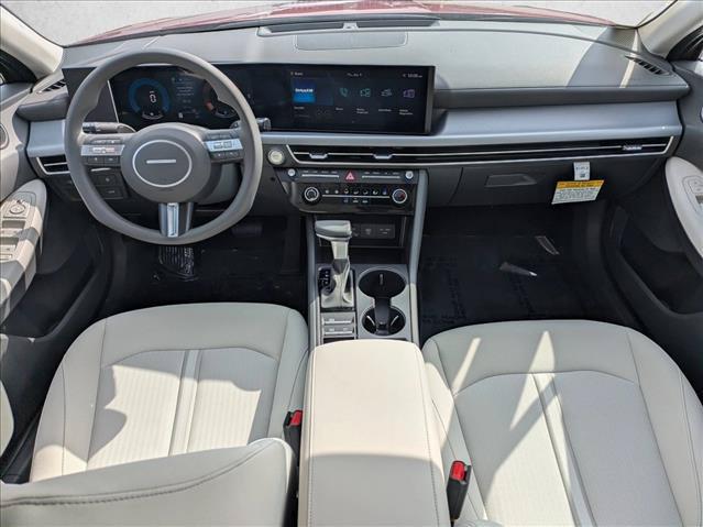 2025 Hyundai Sonata SE - Photo 16