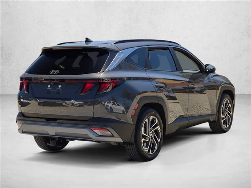 New 2026 Hyundai Tucson SEL Plus FWD SUV
