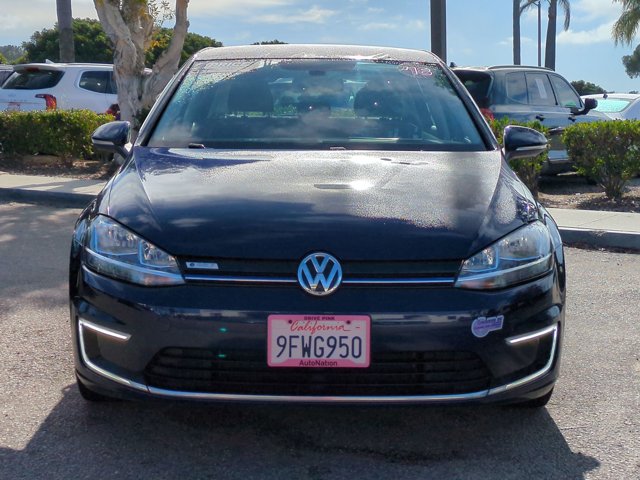 Used 2018 Volkswagen e-Golf e-Golf SE with VIN WVWKR7AU5JW907317 for sale in Carlsbad, CA