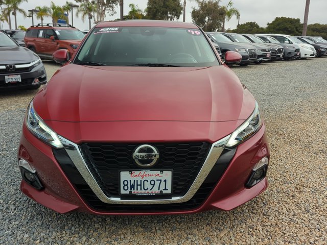 2019 Nissan Altima Platinum Edition ONE photo 2