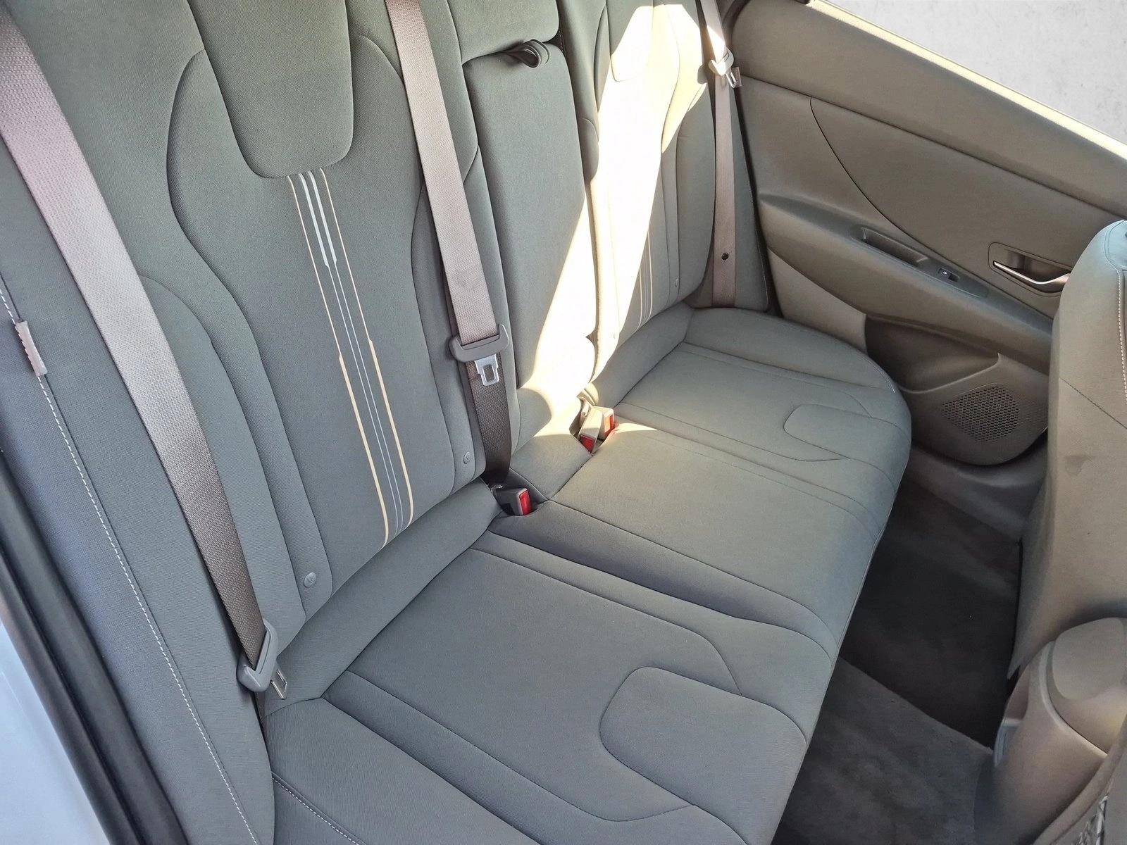 2026 Hyundai Elantra SEL - Photo 18