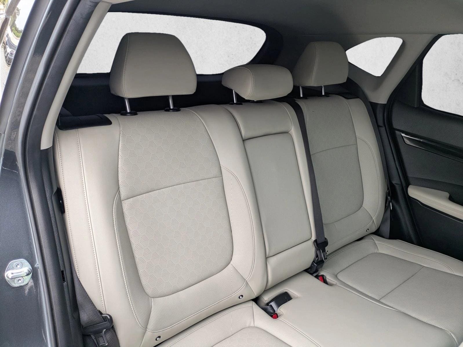 2023 Kia Seltos SX - Photo 21