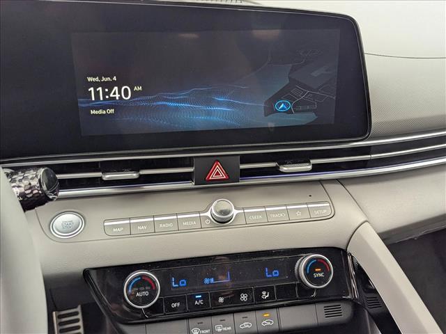 2025 Hyundai Elantra Blue - Photo 11