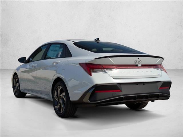 2025 Hyundai Elantra Blue - Photo 9