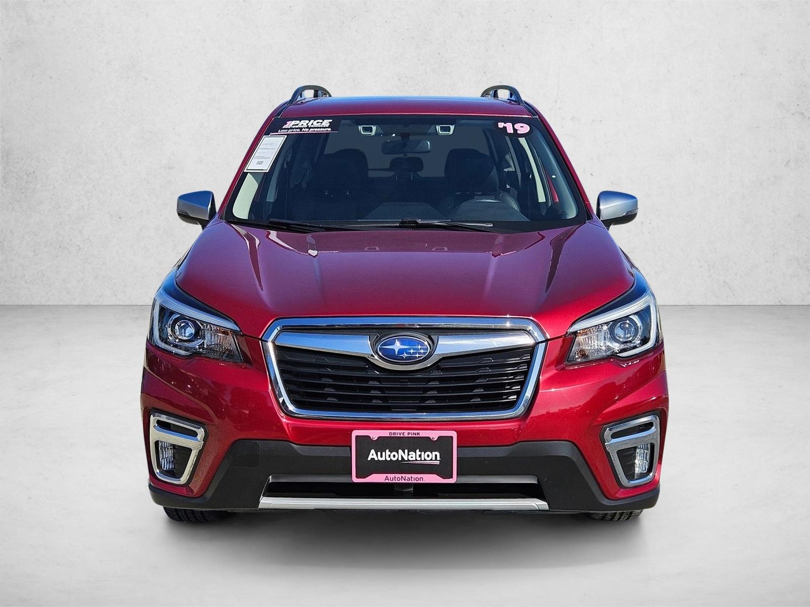 2019 Subaru Forester Touring photo 2