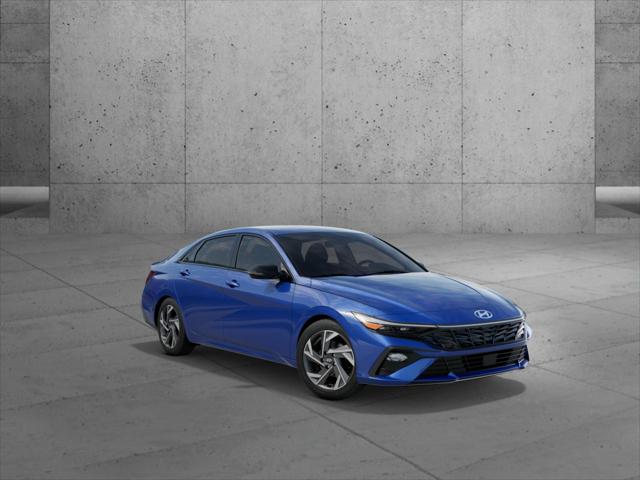 2025 Hyundai Elantra SEL Sport photo 2