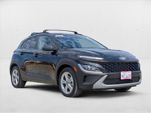 2023 Hyundai Kona SEL photo 3