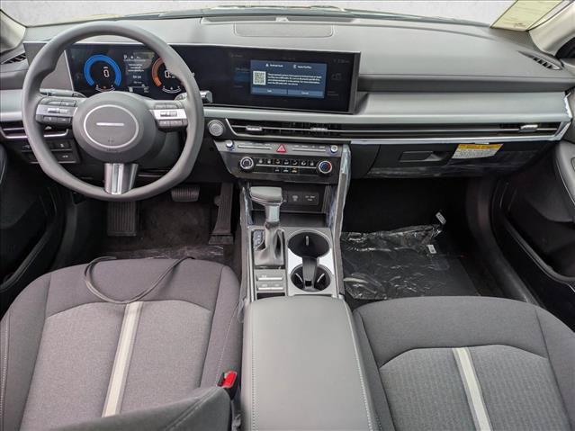 2025 Hyundai Sonata SE - Photo 14