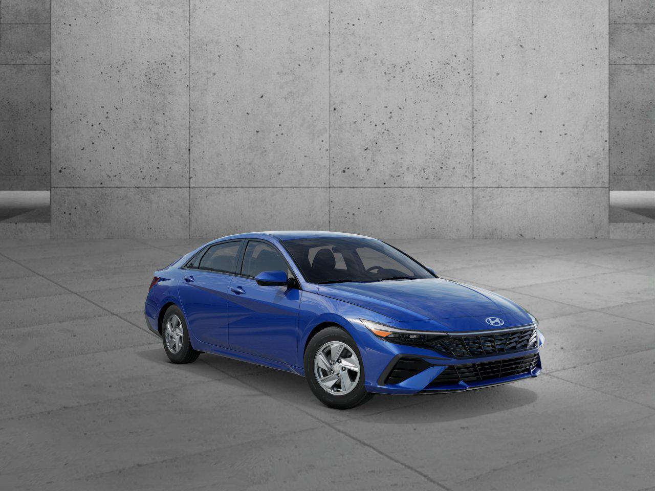 2025 Hyundai Elantra SE photo 2