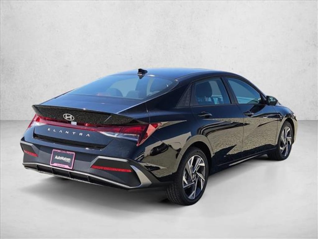 New 2025 Hyundai Elantra SEL Sport Sedan