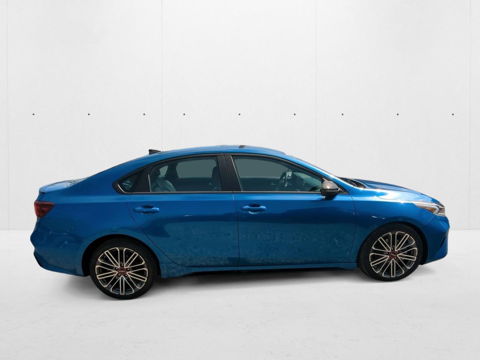 2022 Kia Forte GT photo 4