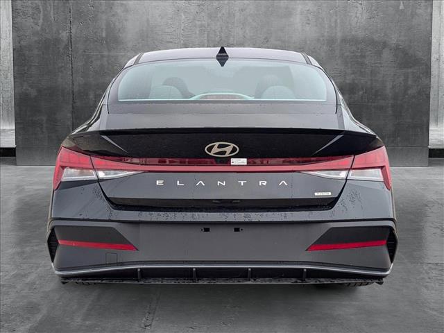2025 Hyundai Elantra Blue - Photo 7