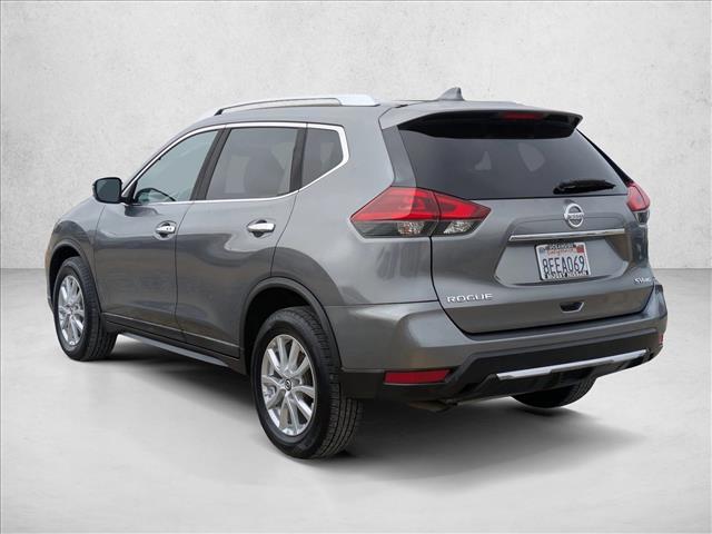 2018 Nissan Rogue SV photo 3