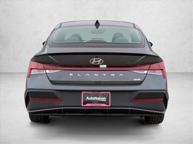 2025 Hyundai Elantra Blue - Photo 8