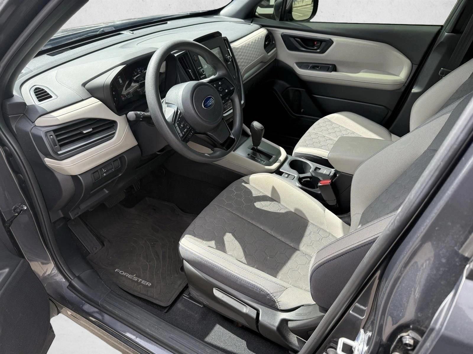 2025 Subaru Forester Base - Photo 12