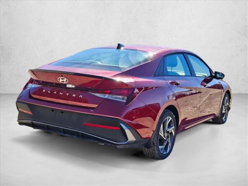 New 2025 Hyundai Elantra SEL Sport Sedan