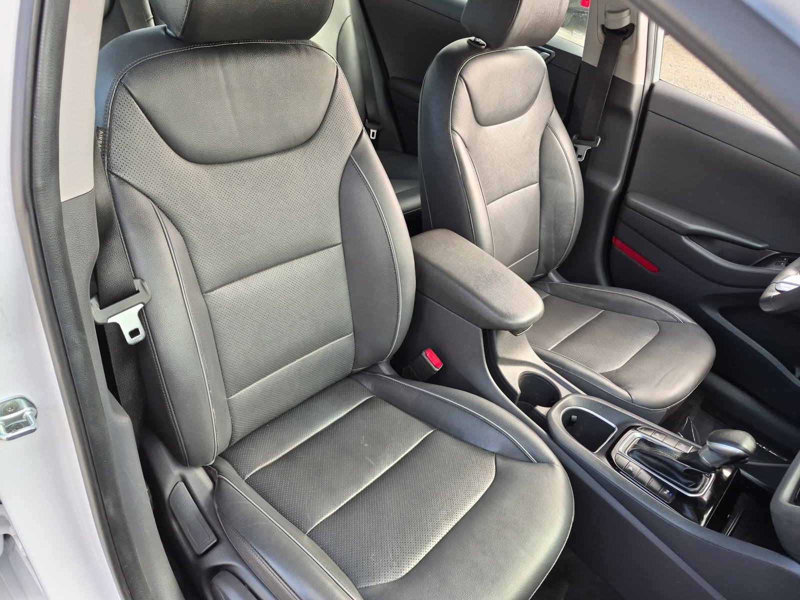 2020 Hyundai IONIQ Limited - Photo 19
