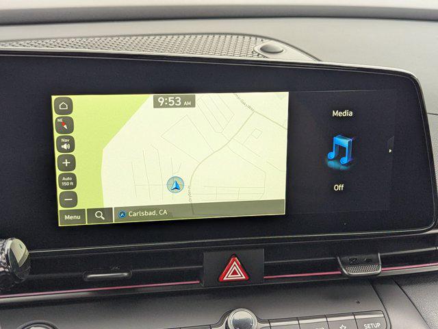 2025 Hyundai Elantra Blue - Photo 13