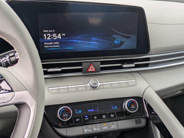 2025 Hyundai Elantra Blue - Photo 11