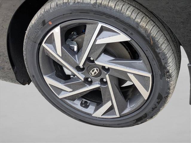 2025 Hyundai Elantra Blue - Photo 9