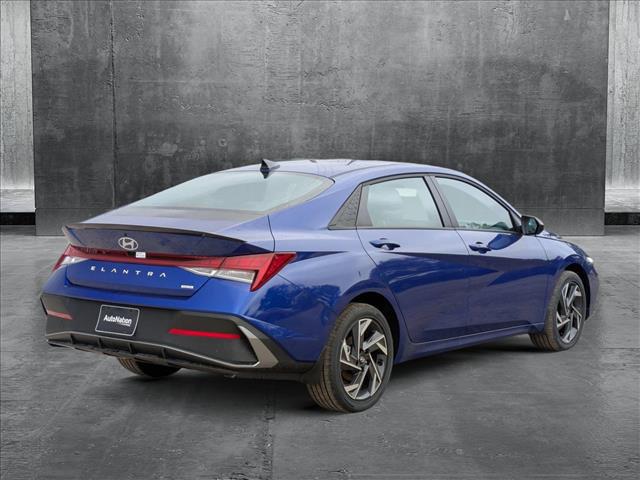 2025 Hyundai Elantra Hybrid SEL Sport photo 2