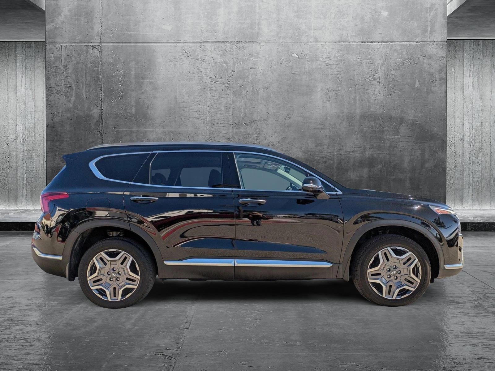 2023 Hyundai Santa Fe Plug-In Hybrid Limited photo 4