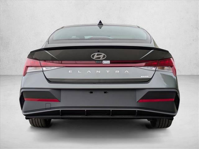 2025 Hyundai Elantra Blue - Photo 8