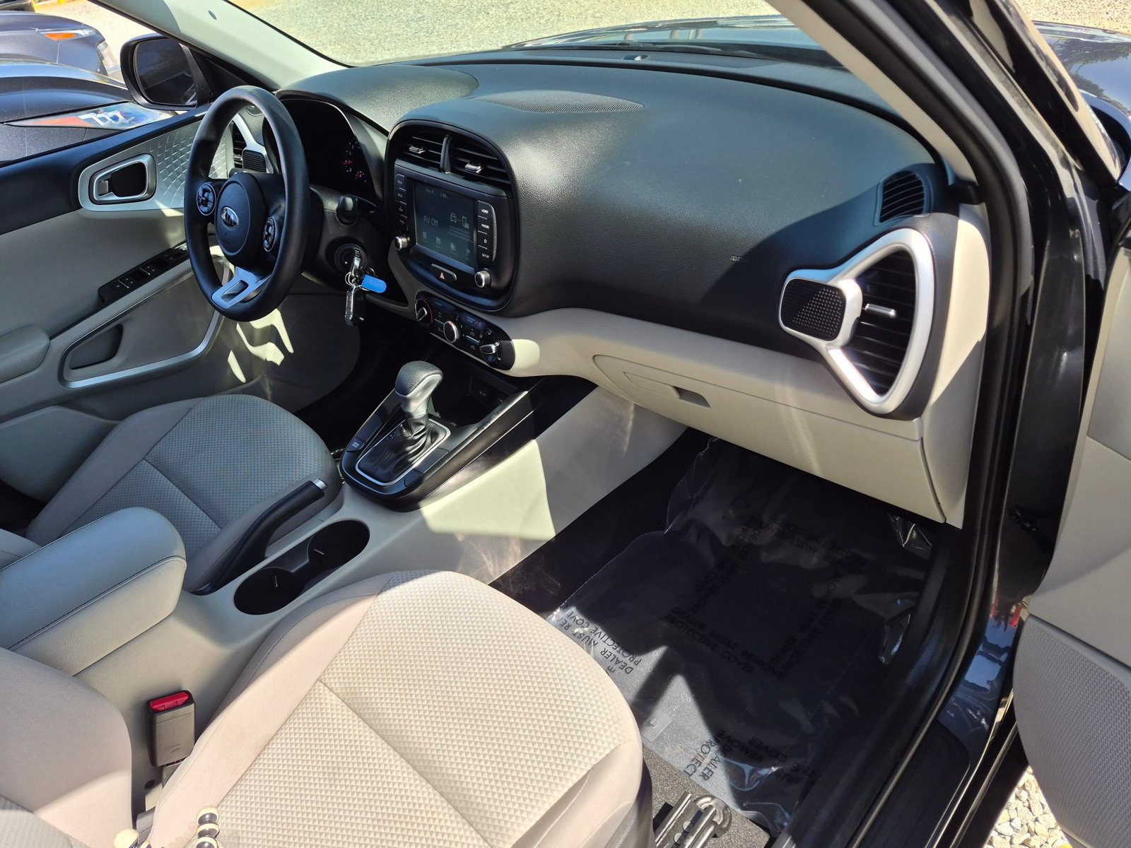 2020 Kia Soul LX - Photo 18