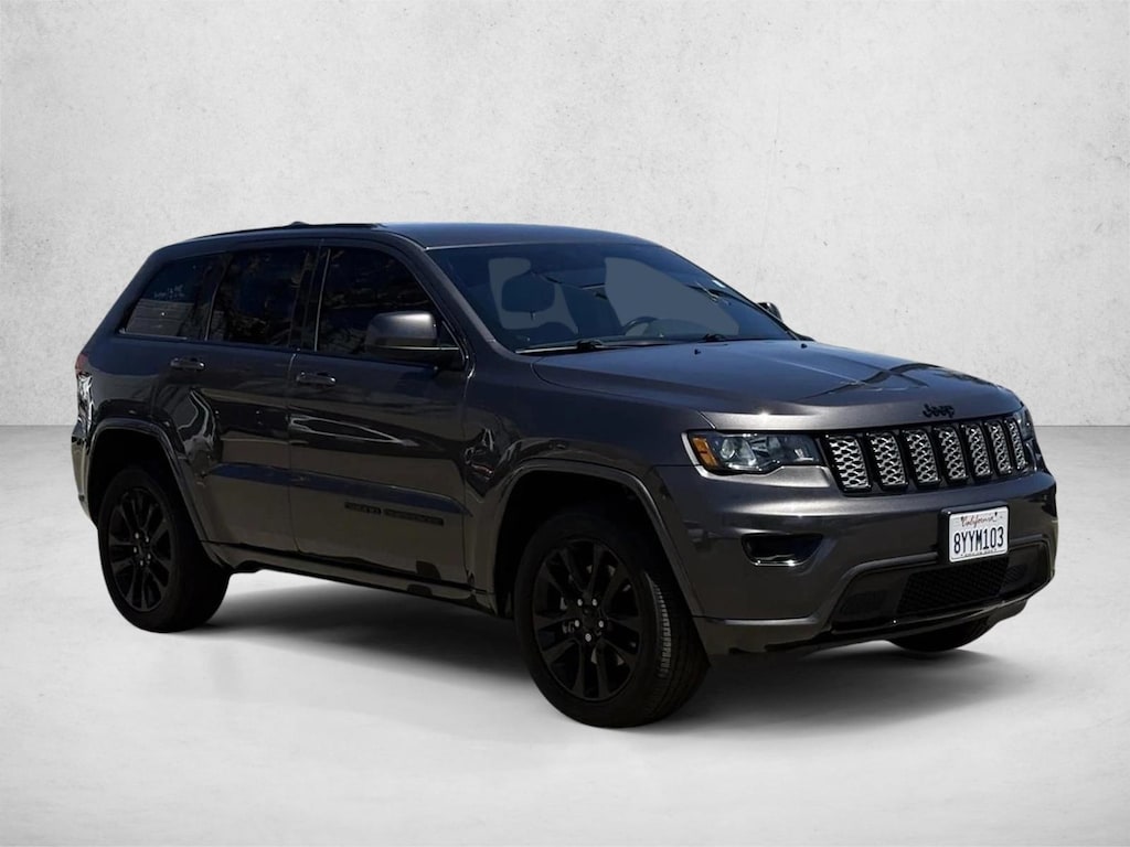 Used 2021 Jeep Grand Cherokee Laredo SUV