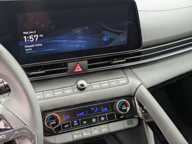 2025 Hyundai Elantra Blue - Photo 12