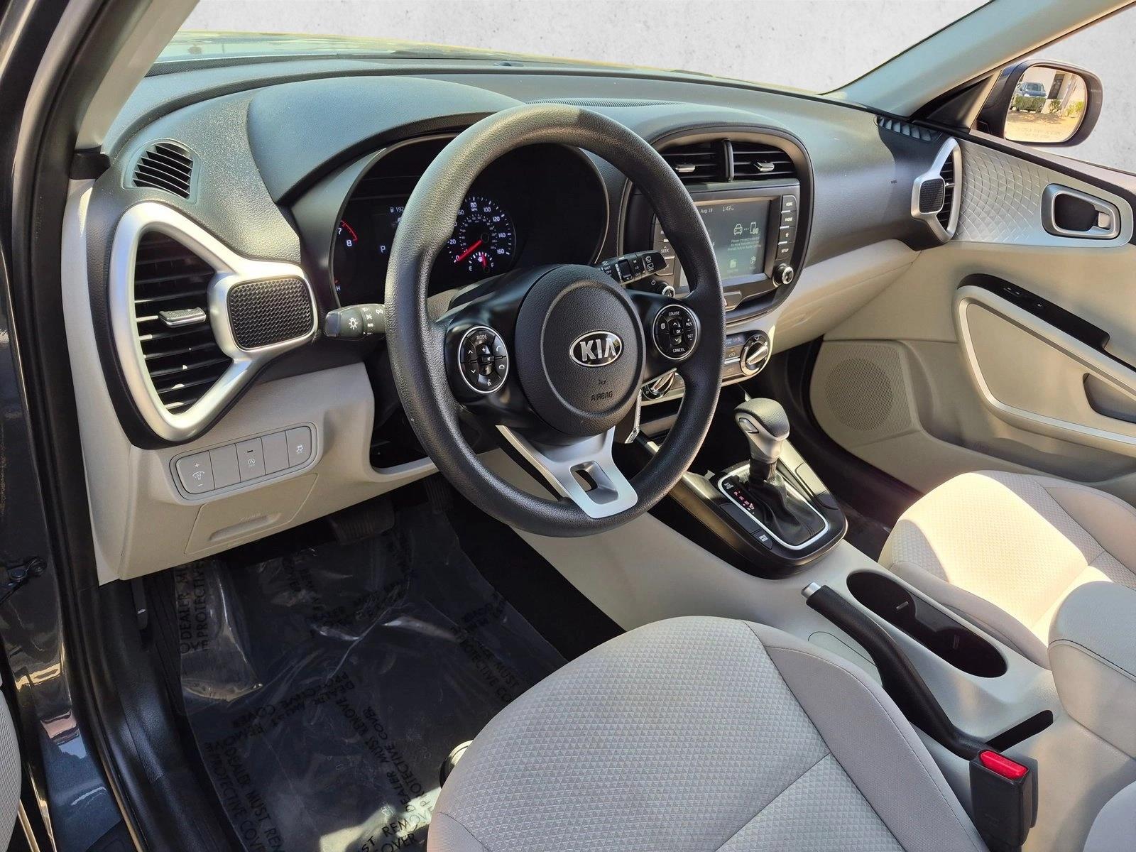 2020 Kia Soul LX - Photo 9