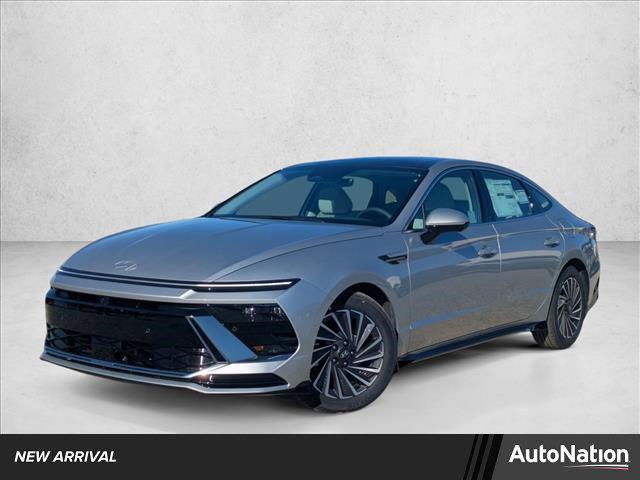 2026 Hyundai Sonata Hybrid Limited's photo