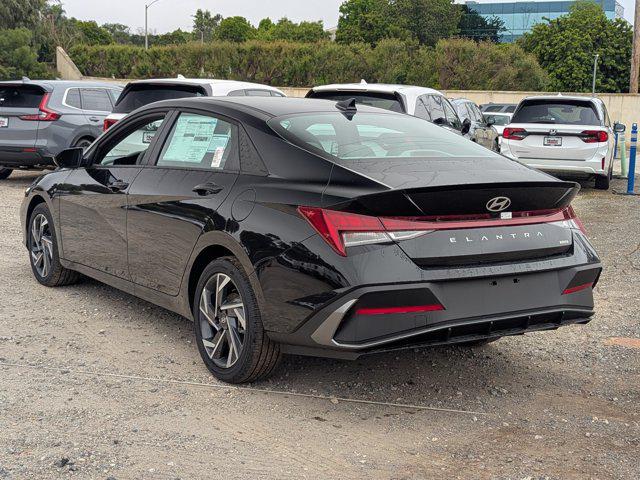 2025 Hyundai Elantra Blue - Photo 8
