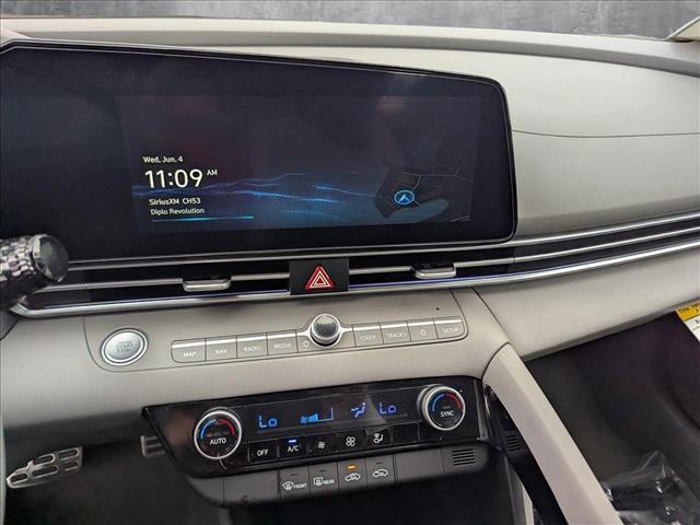 2025 Hyundai Elantra Blue - Photo 11